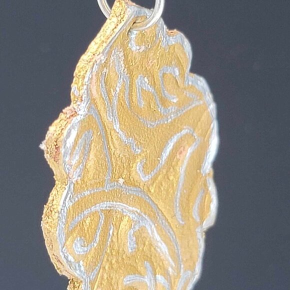 Hand painted leather earrings GUC - Picture 6 of 8